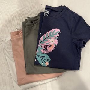 Girls T-Shirts —set of 4– Size M